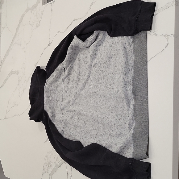 2 Hurley Men's XL Sweatshirts 1 gray/black and 1 blue/teal - Picture 6 of 6